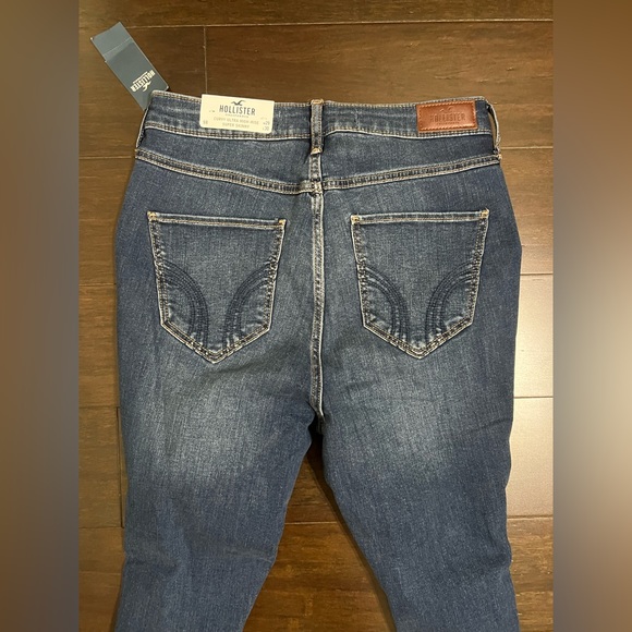 Hollister Curvy Ultra High-Rise Super Skinny Size 9 Regular NWT - Picture 8 of 8